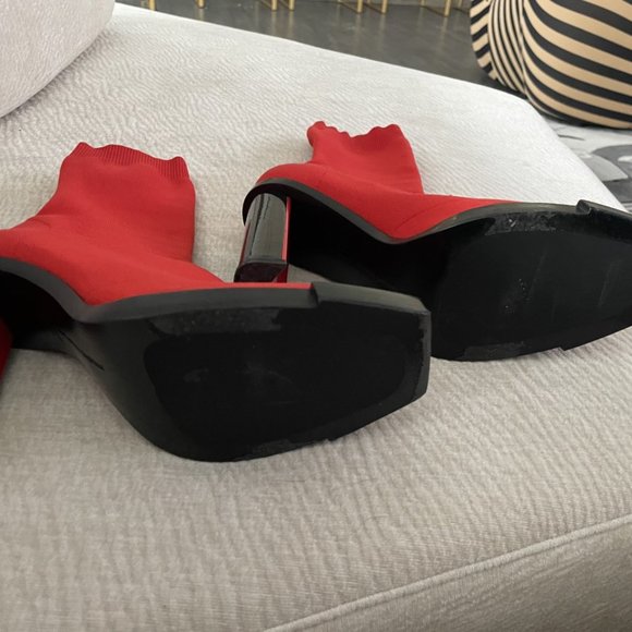 Alexander McQueen Red Knit Stretch Fabric Sock Boots Size 39 - Picture 4 of 5